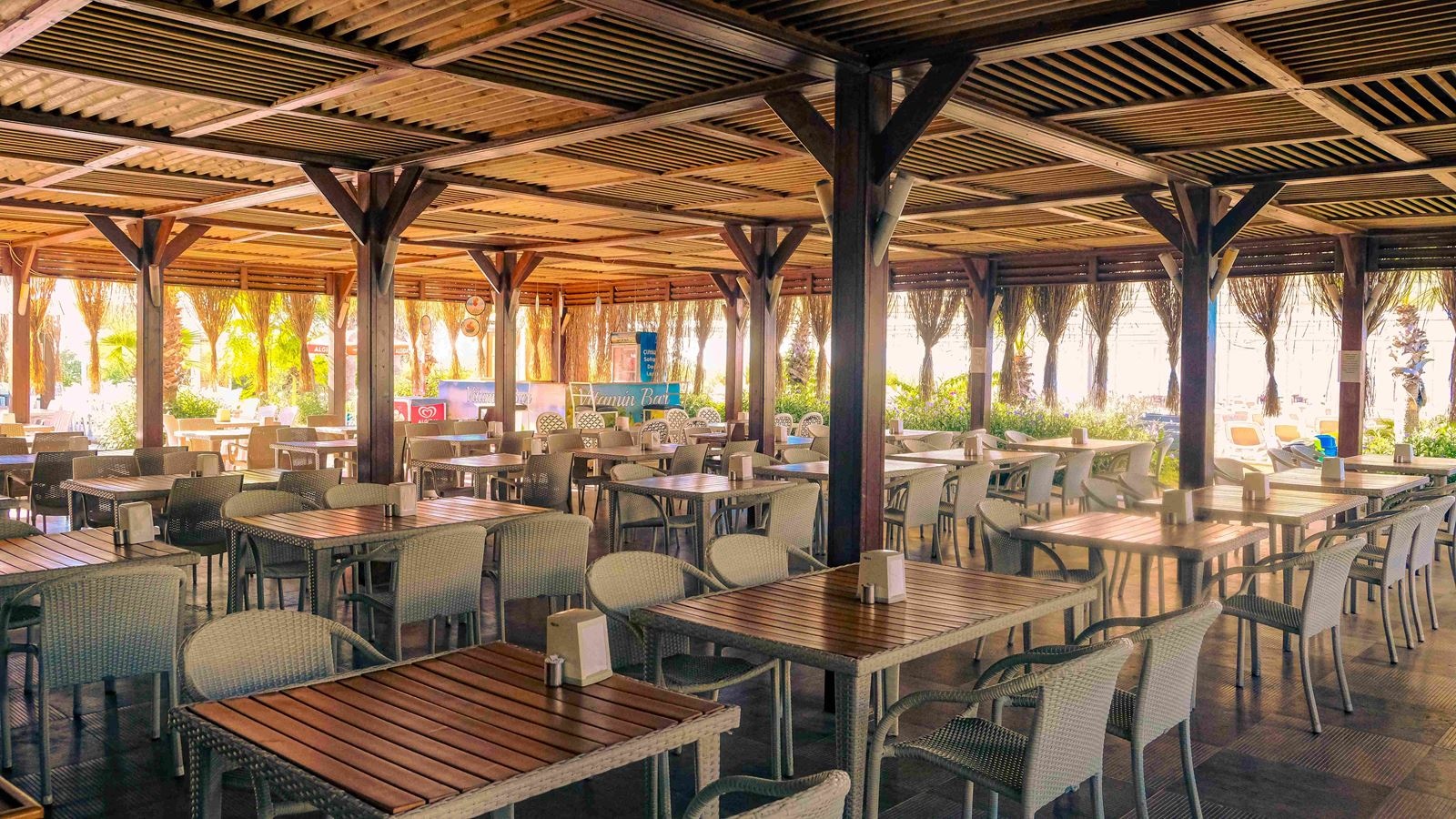 restaurants-snackbar