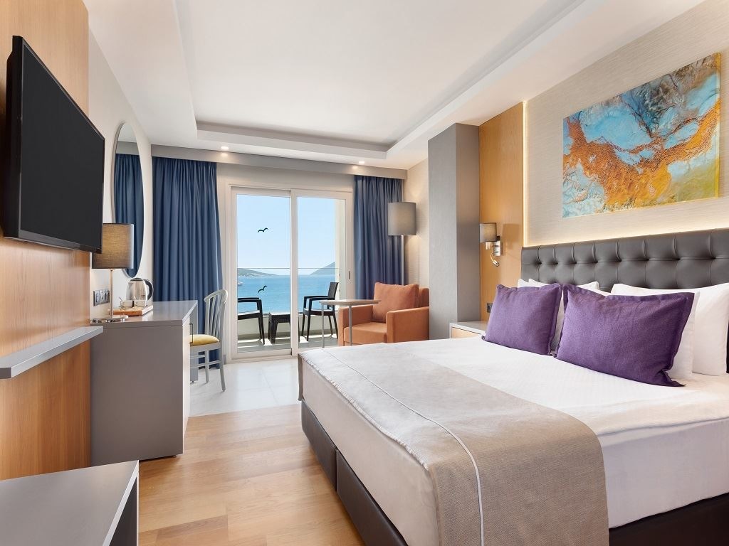 rooms-deluxe-room-sea-view