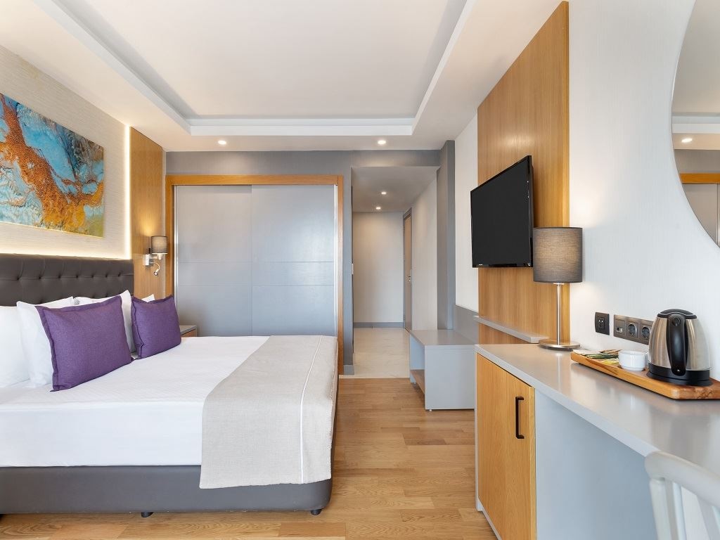 rooms-deluxe-room-sea-view