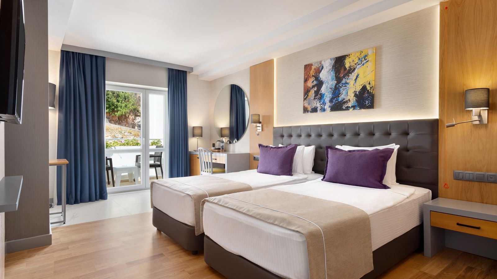 rooms-deluxe-room-garden-view