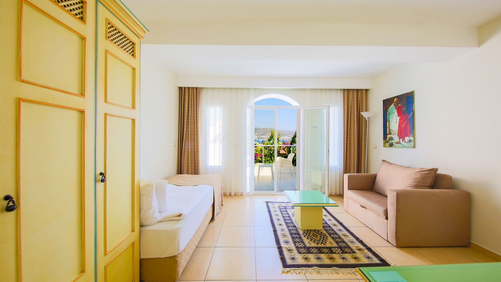 rooms-family-room-seaview