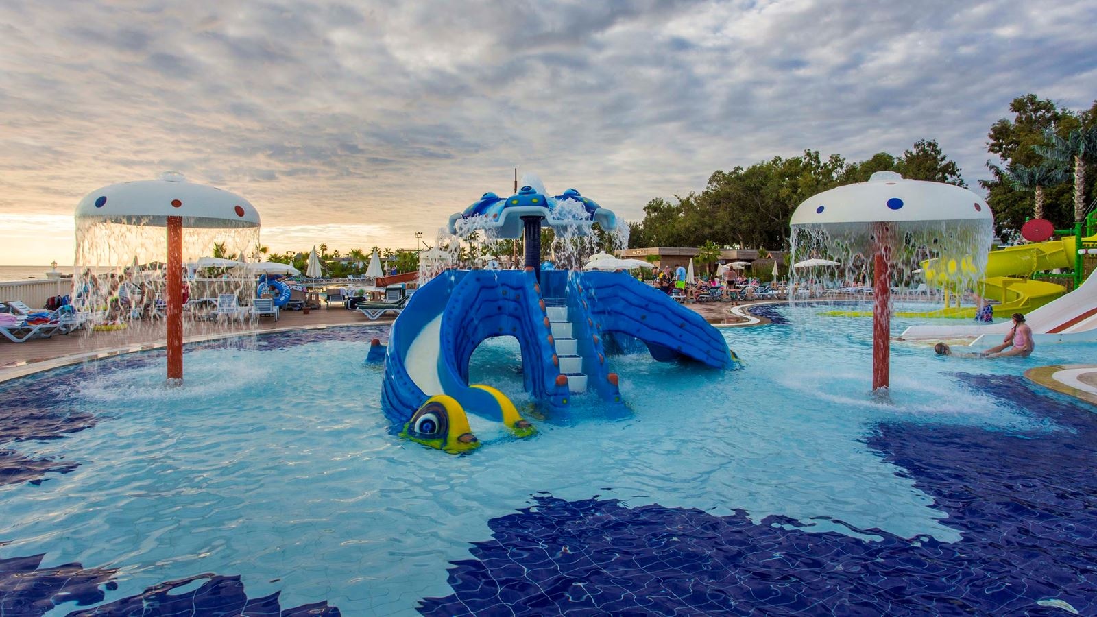 water-park-water-park