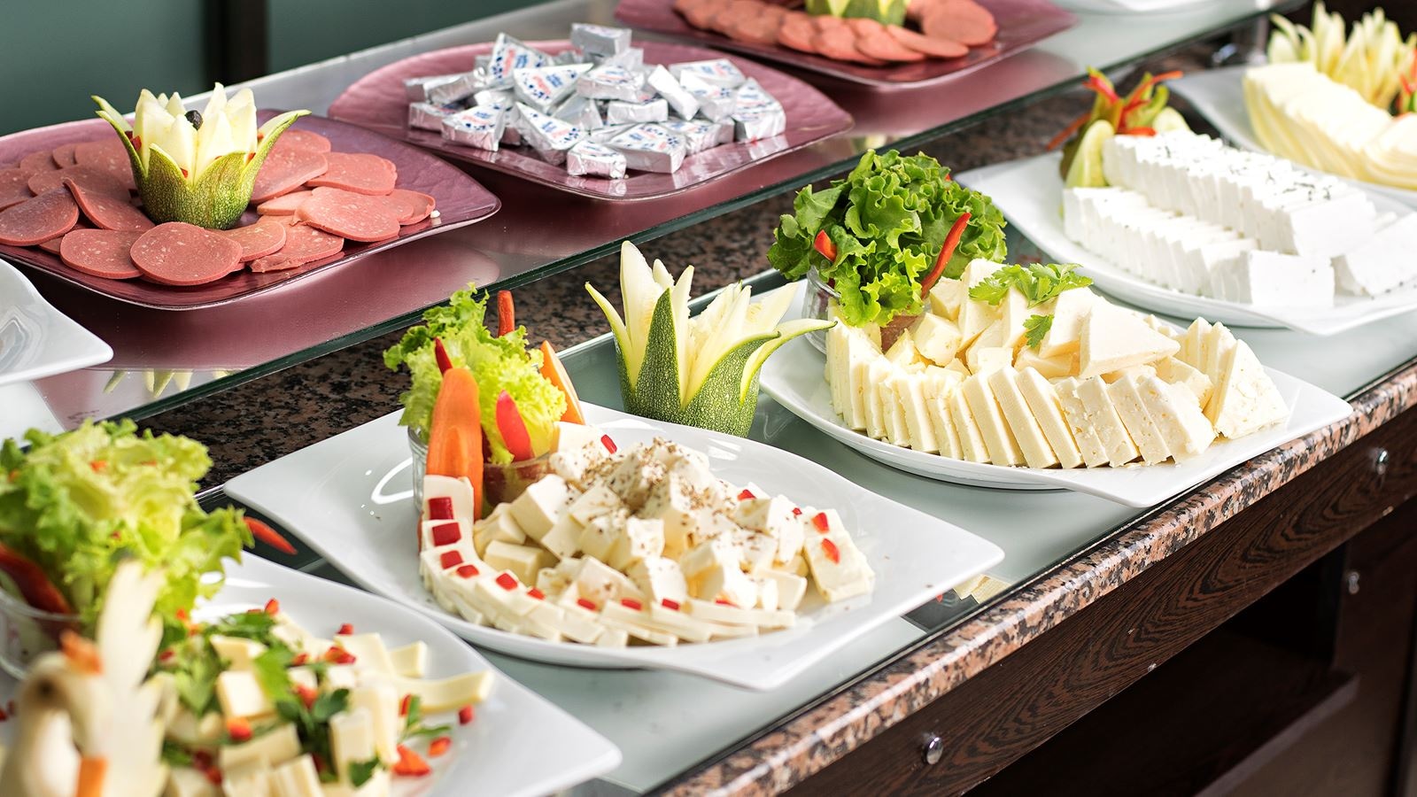 restaurants-restaurant