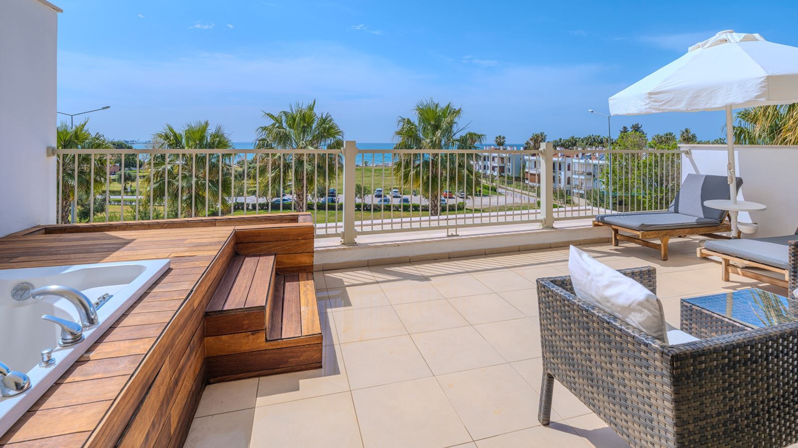 rooms-jacuzzi-junior-suite