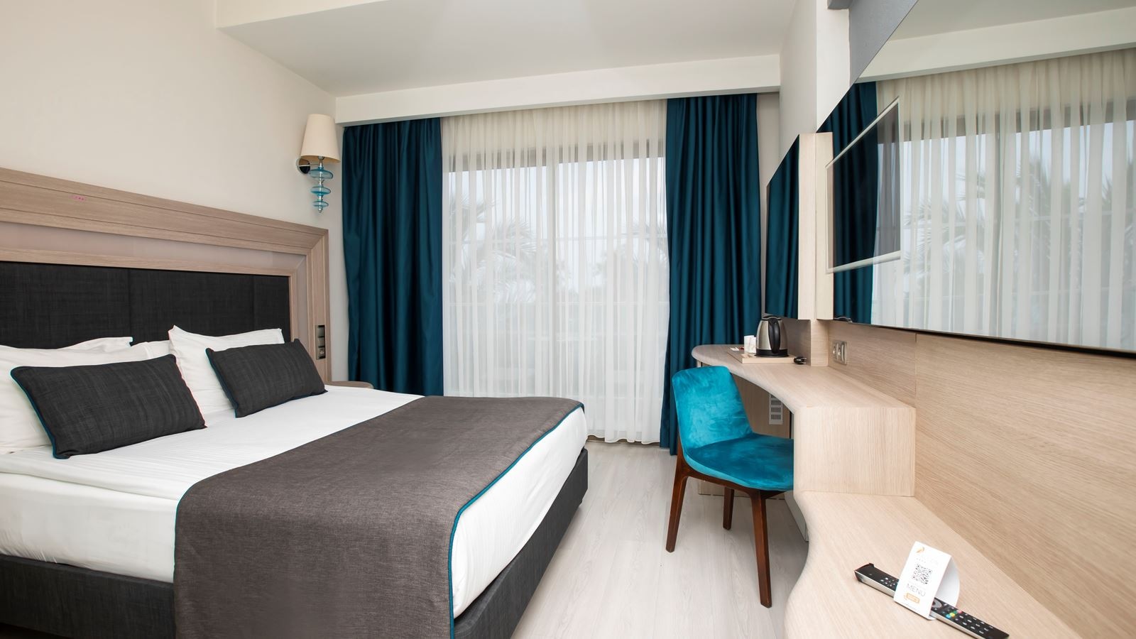 rooms-standard-land-view