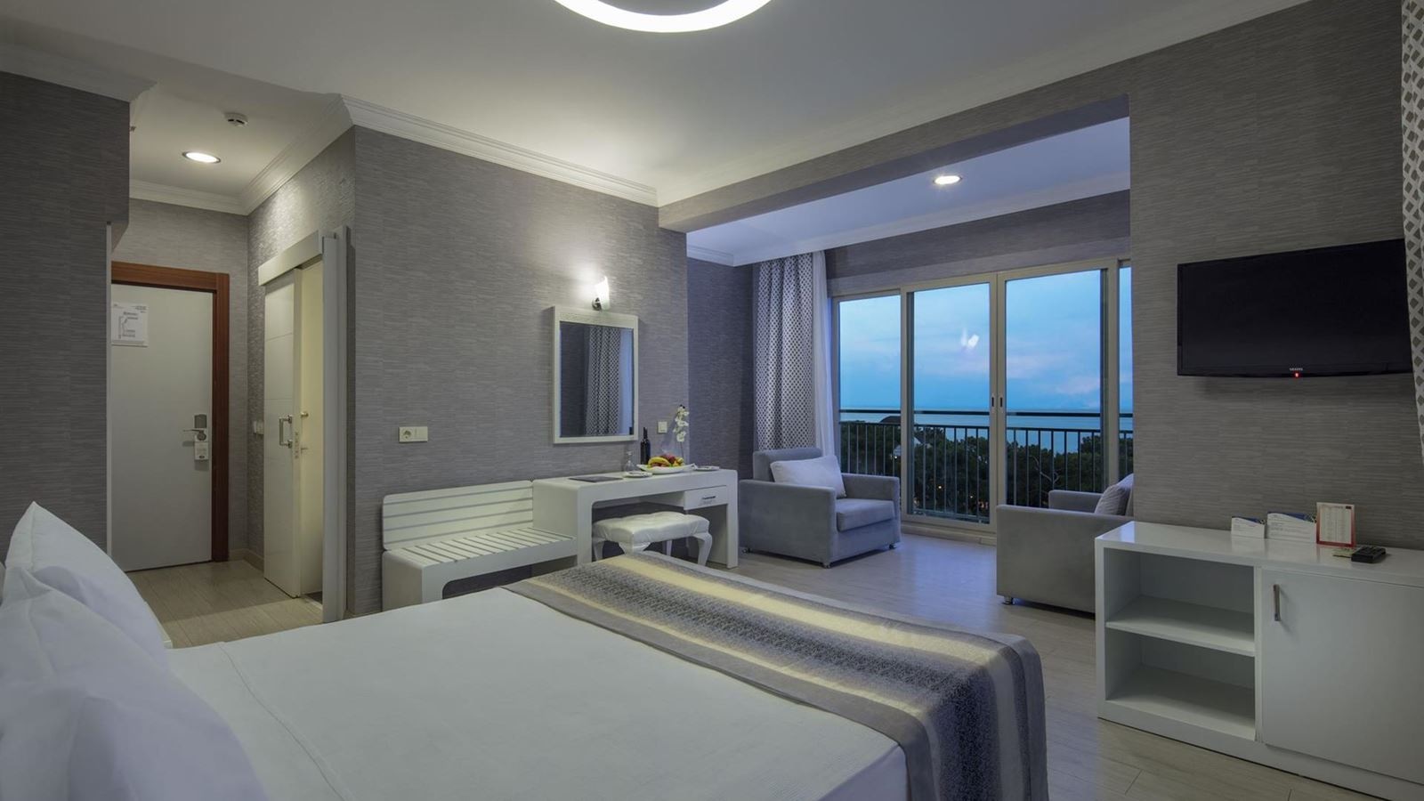 rooms-family-1-bedroom