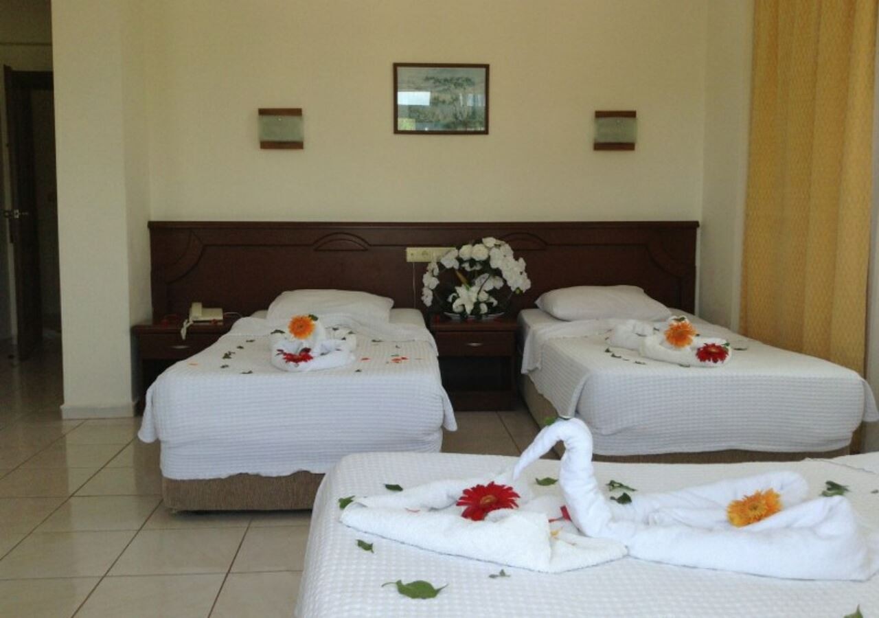 rooms-main-building-standard-room