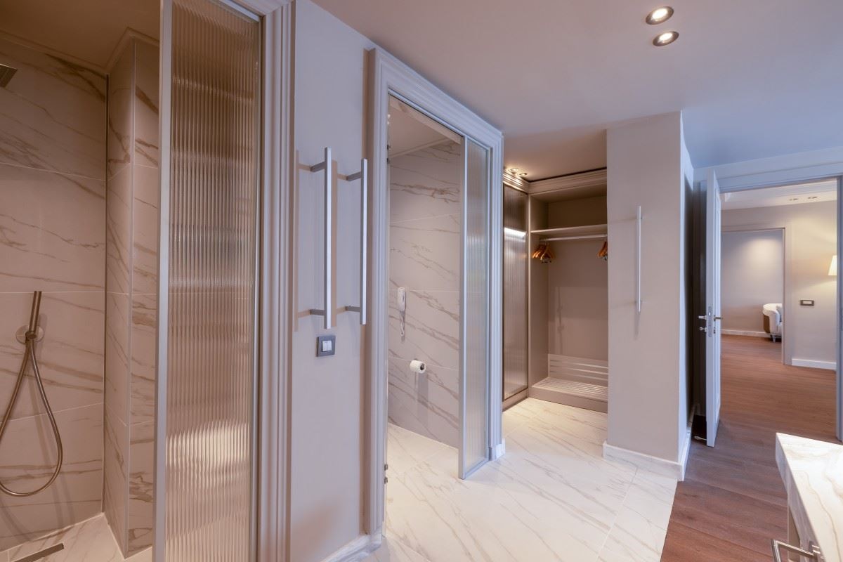 rooms-mare-signature-family-suite-land-view-venezia-building-6th-floor