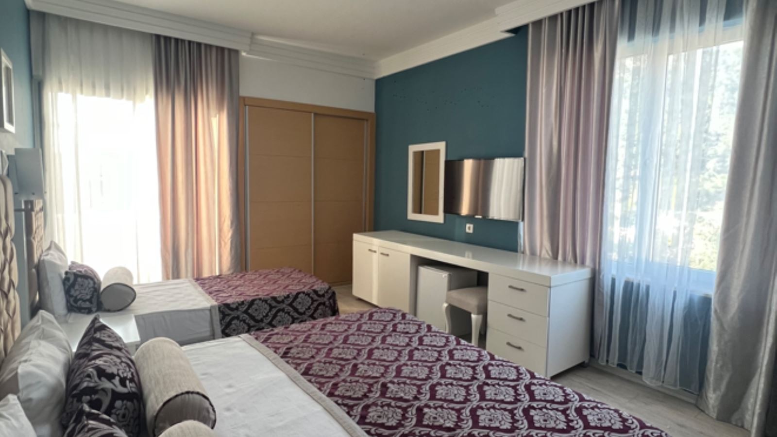 rooms-standard-room-land-view