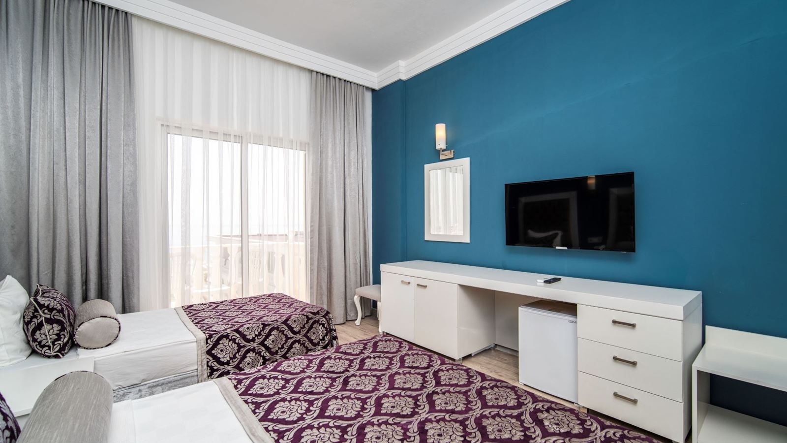 rooms-standard-room-land-view