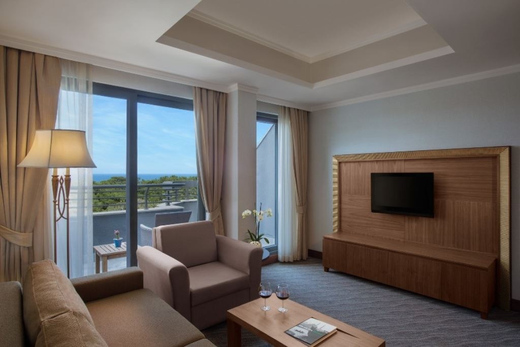 rooms-executive-floor-suite