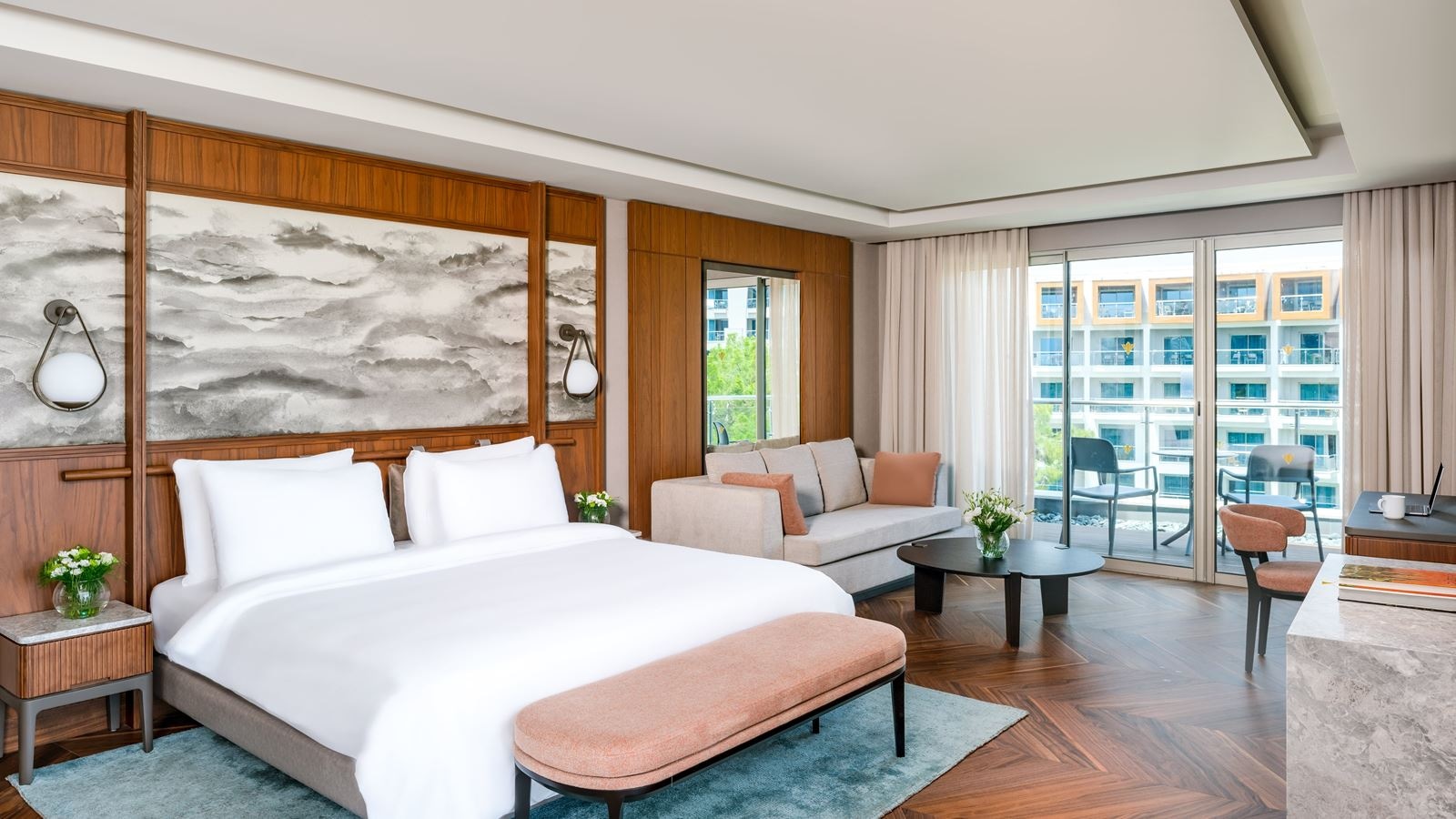 rooms-marine-jacuzzi-room