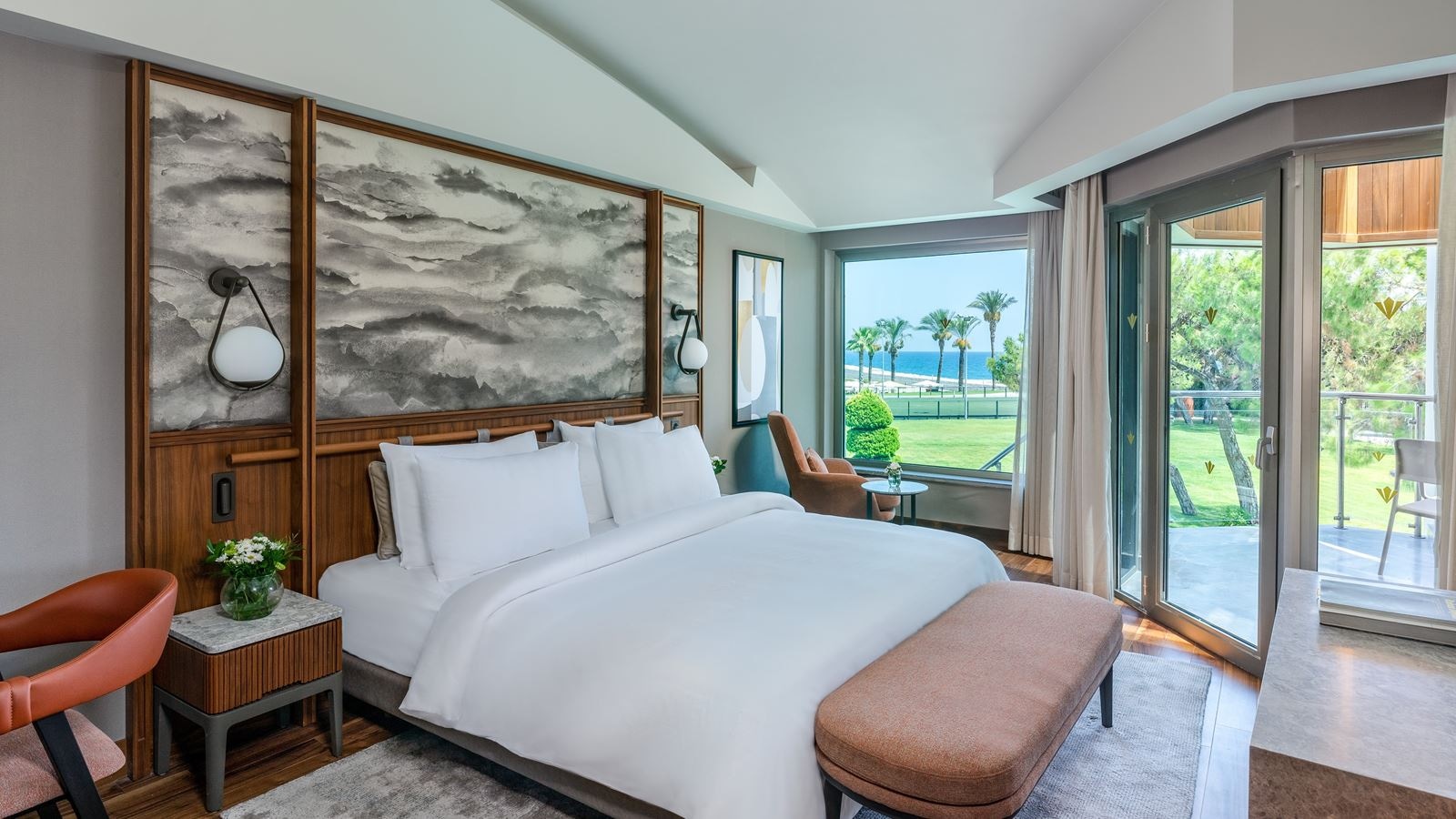 rooms-marine-pool-house-upper-floor