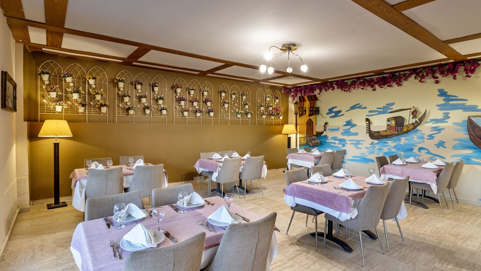 restaurants-restaurants