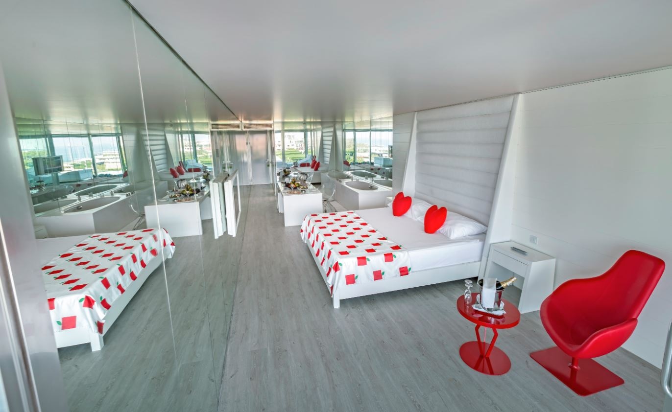 rooms-design-room-direct-sea-view