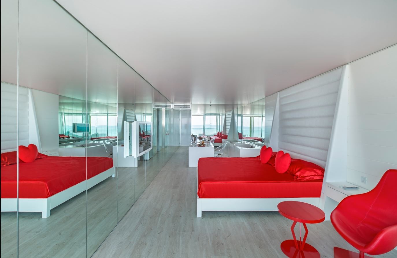 rooms-honeymooner-design-room