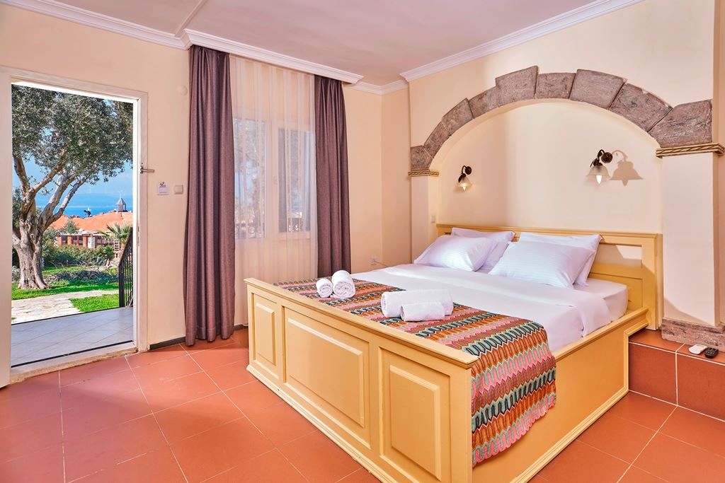 rooms-standard-room-garden-view