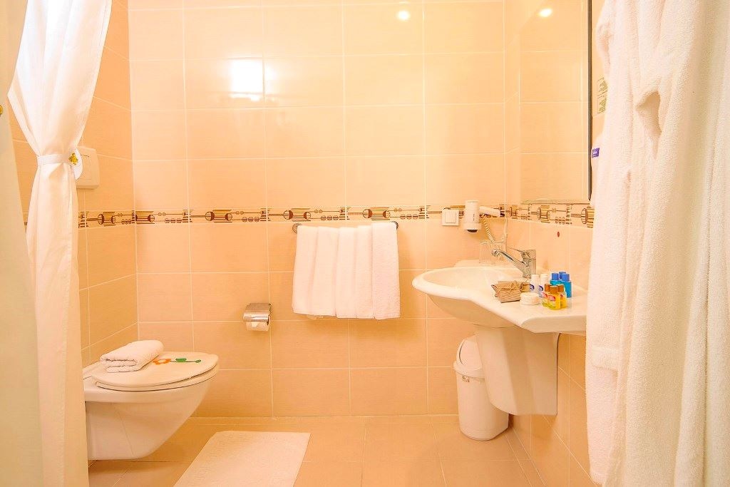 rooms-standard-room-garden-view