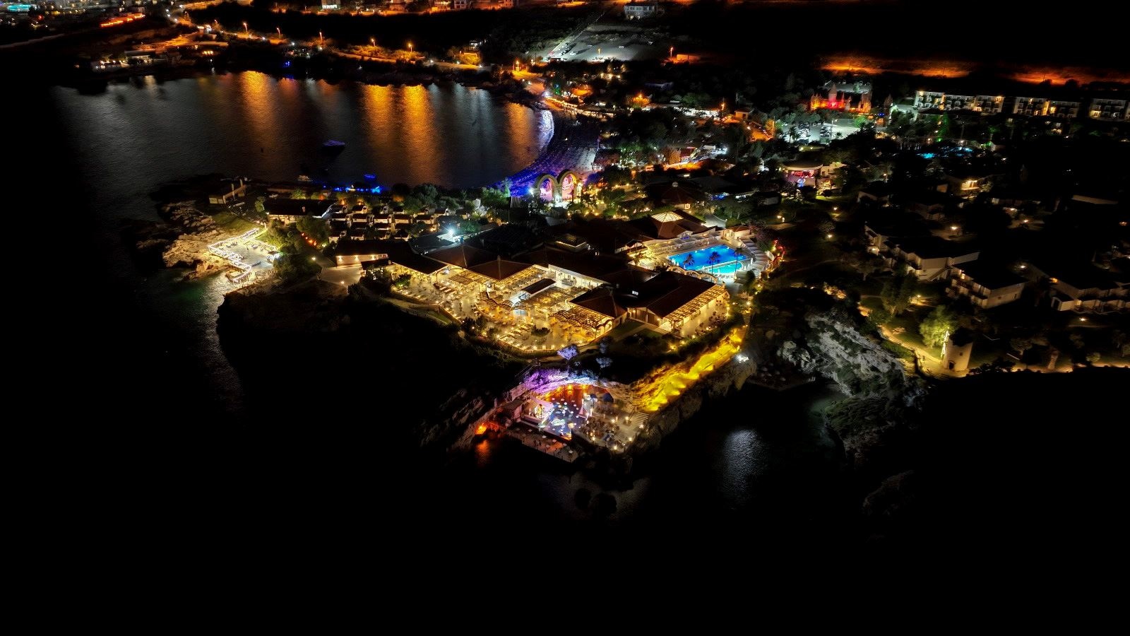 restaurants-atlantis-main-restaurant