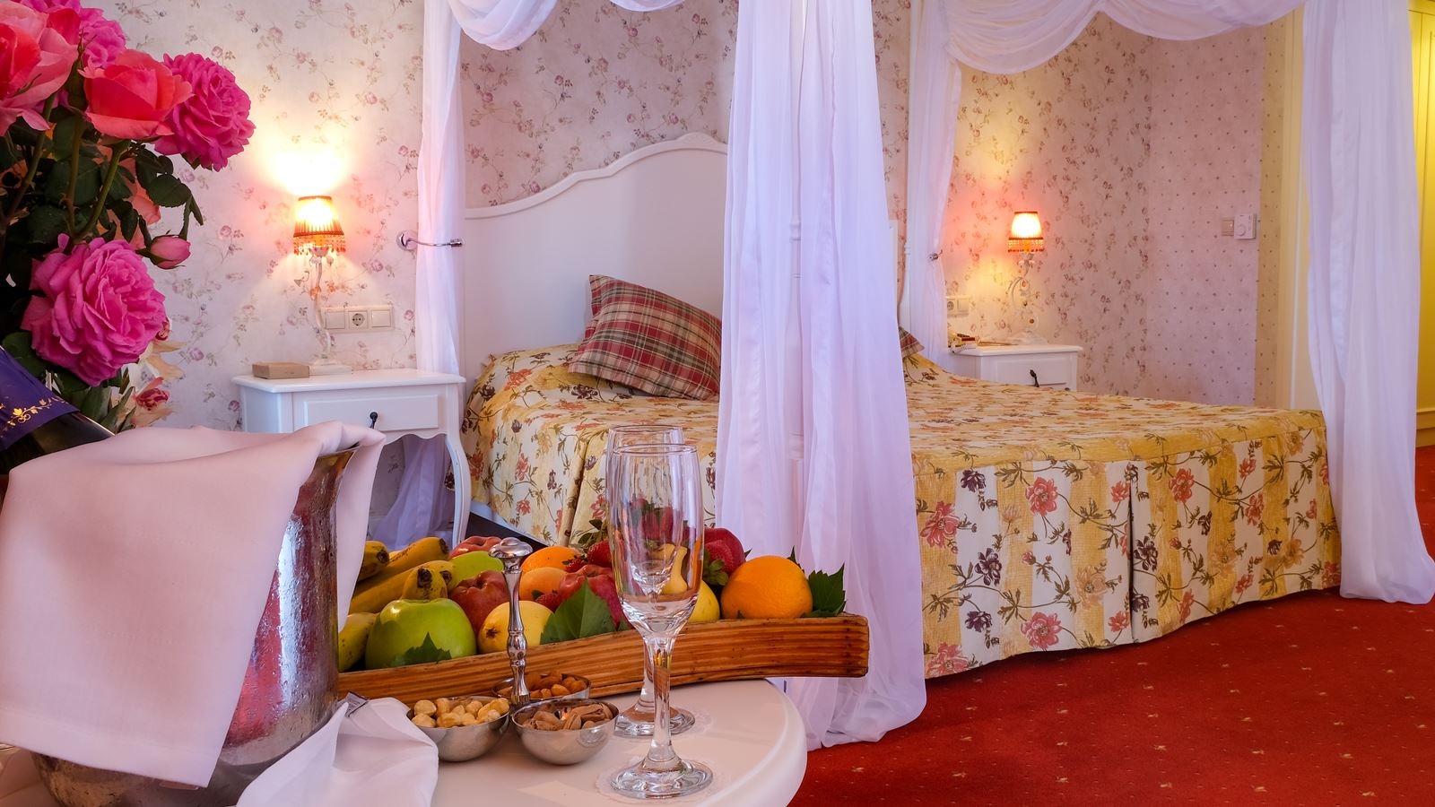 rooms-honeymoon-deluxe-suite