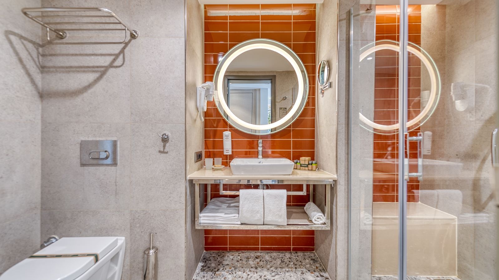 rooms-club-family-garden-up-room