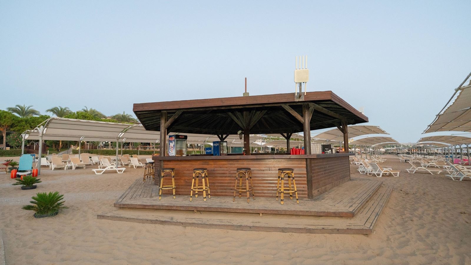 bars-beach-bar