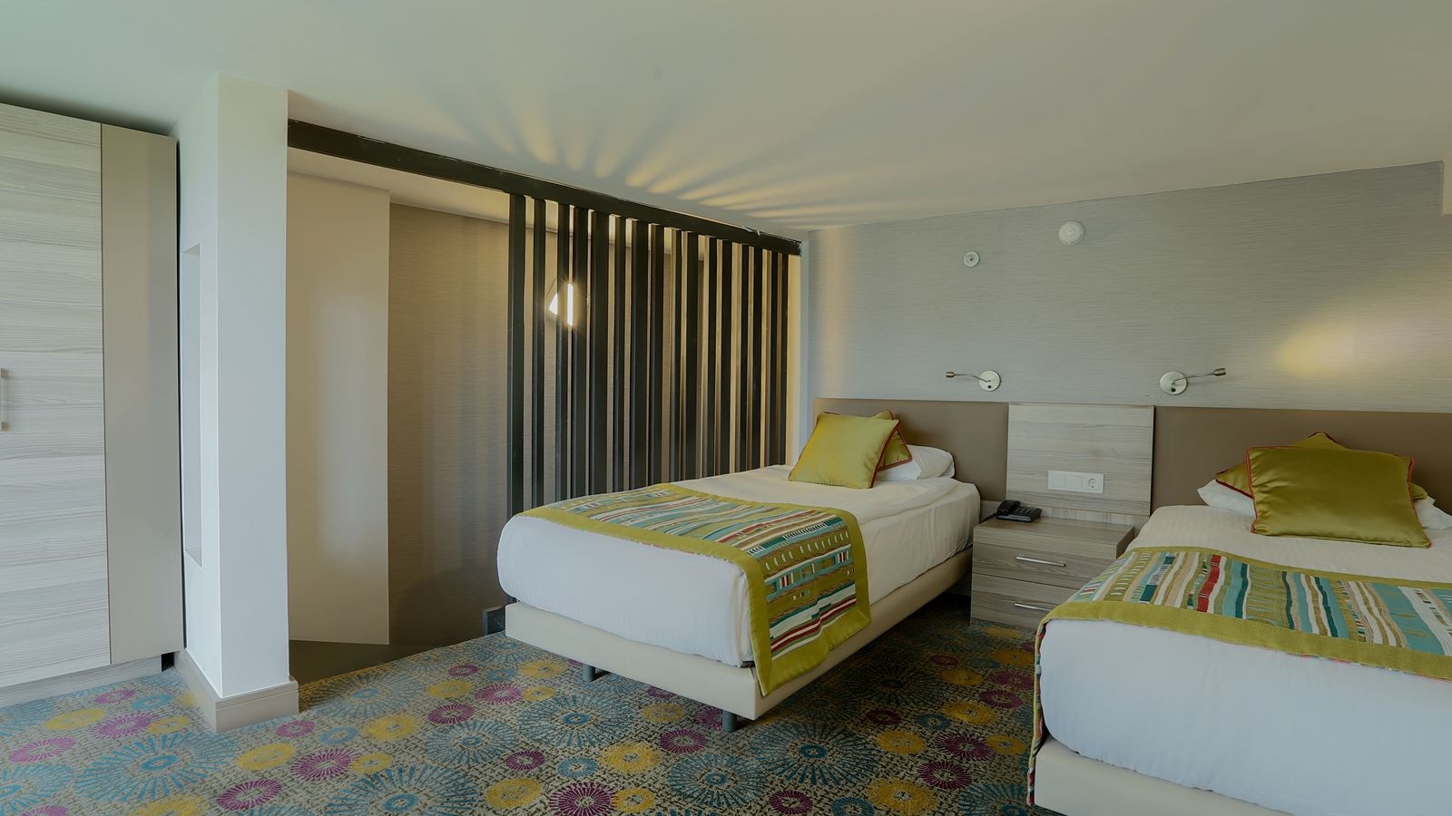 rooms-swim-up-duplex-room