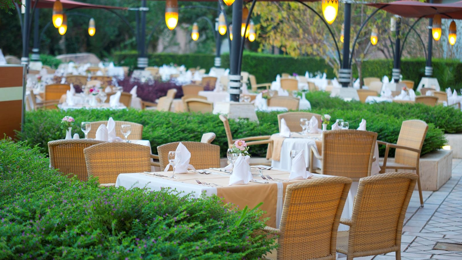 restaurants-pinea-restaurant