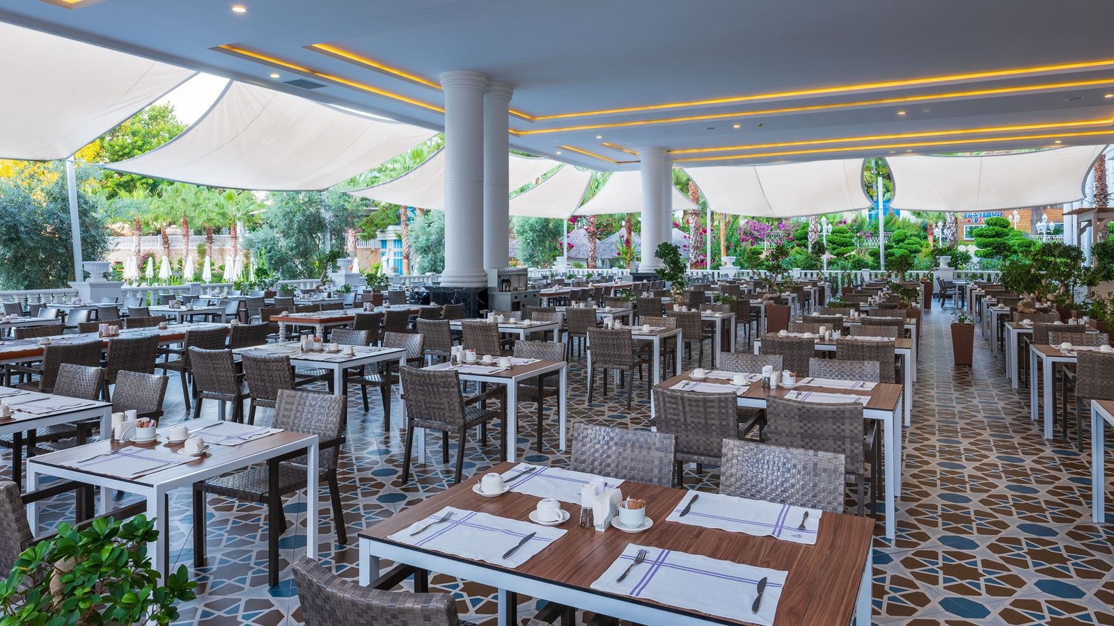 restaurants-platinum-restaurant