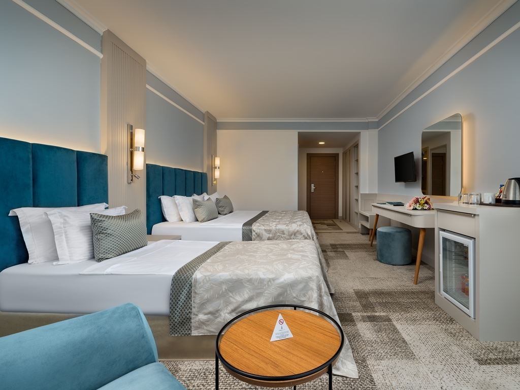 rooms-main-building-standard-room-garden-view