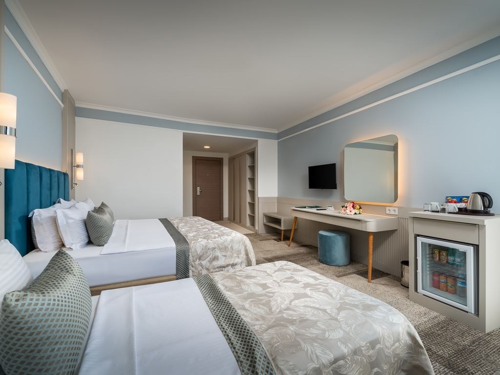 rooms-main-building-standard-room-garden-view