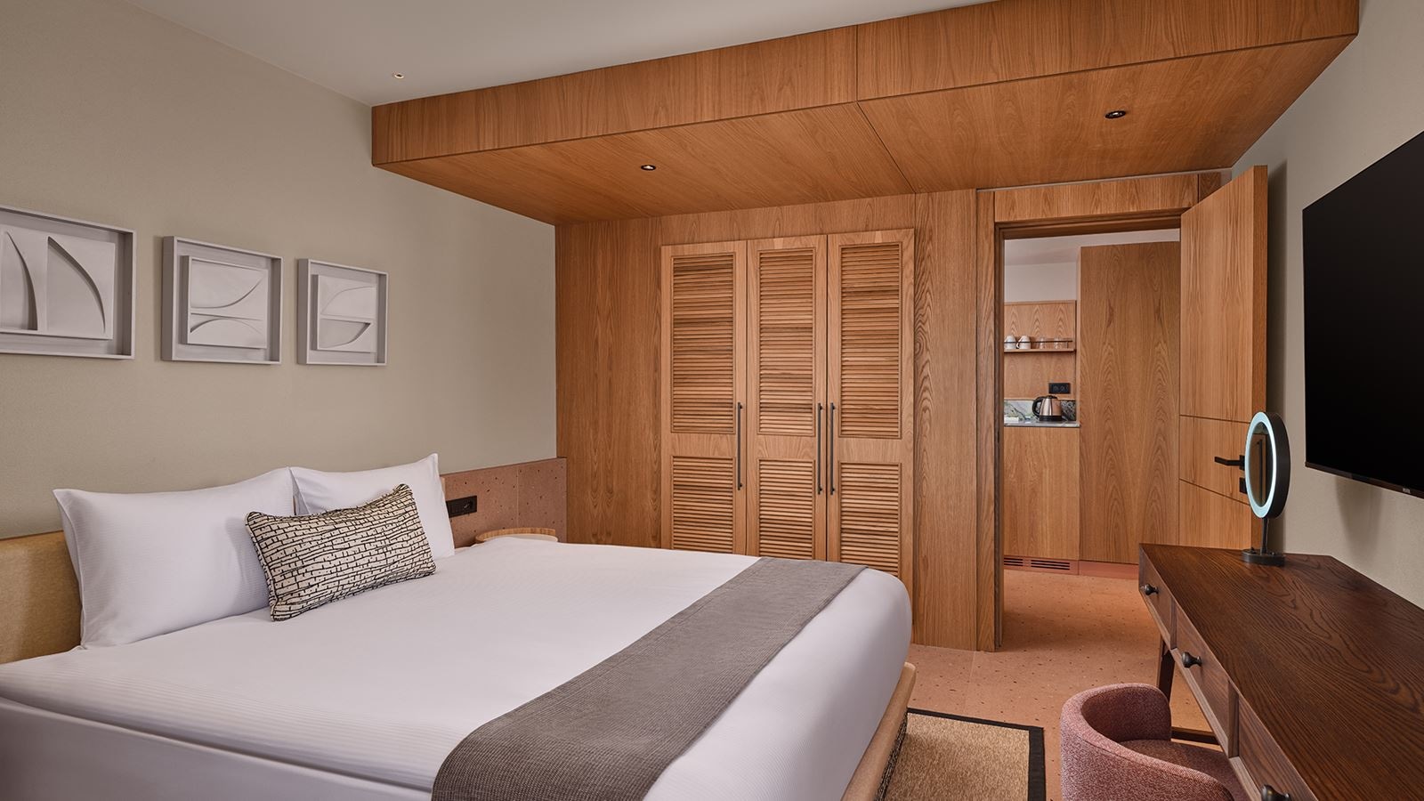 rooms-family-suite-garden-room