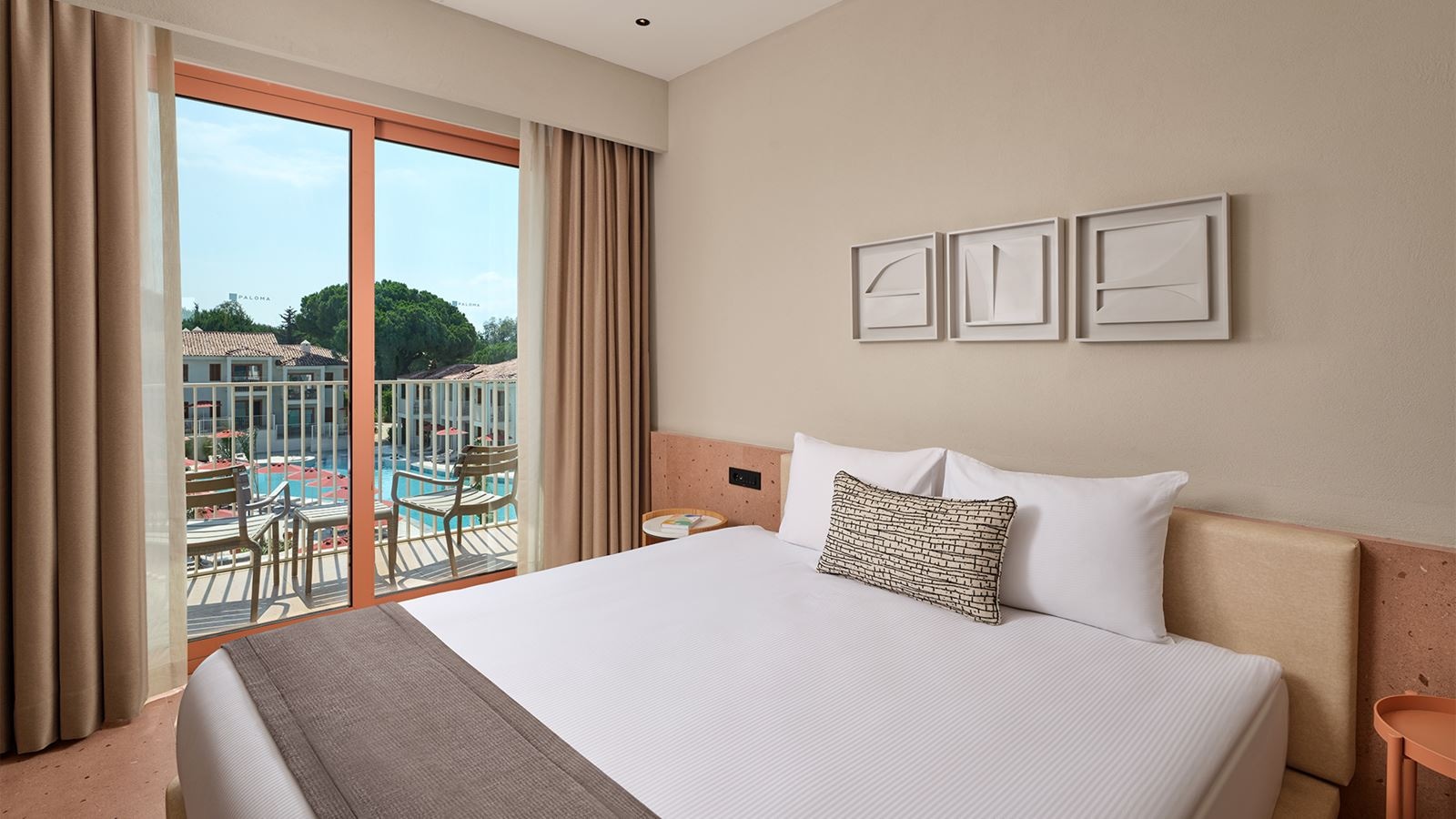 rooms-lagoon-suite-upper-floor