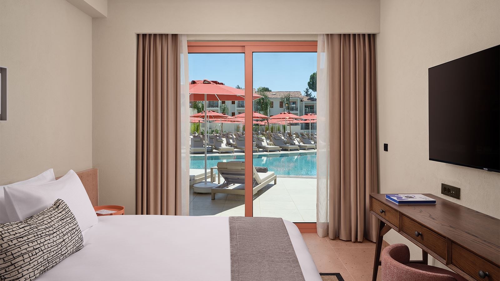 rooms-lagoon-suite-direct-pool-acceess