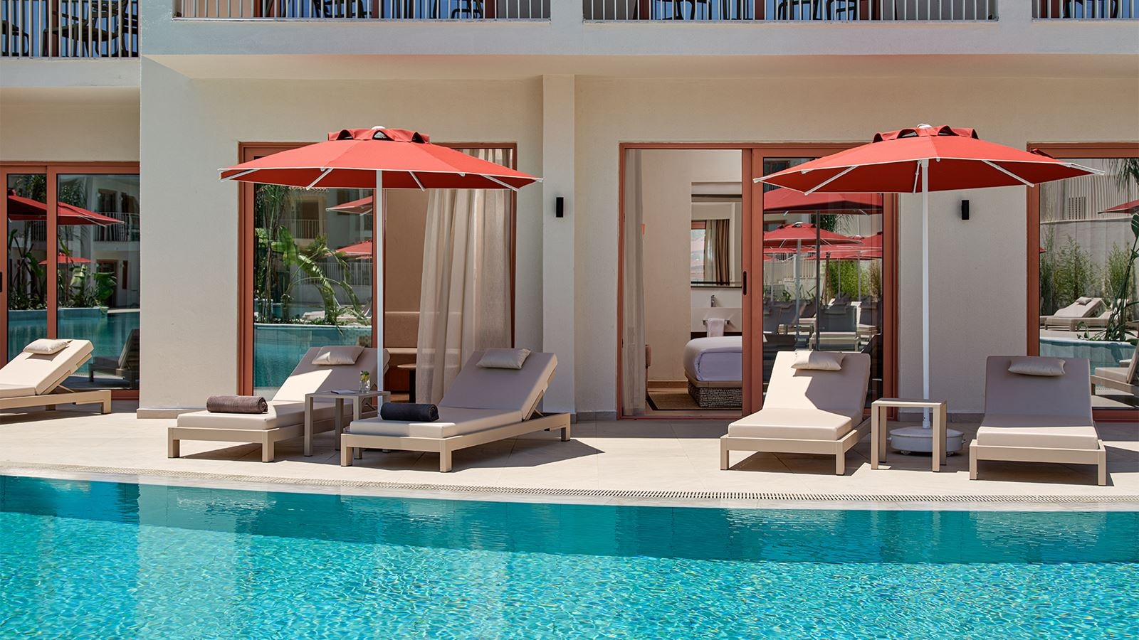 rooms-lagoon-suite-direct-pool-acceess