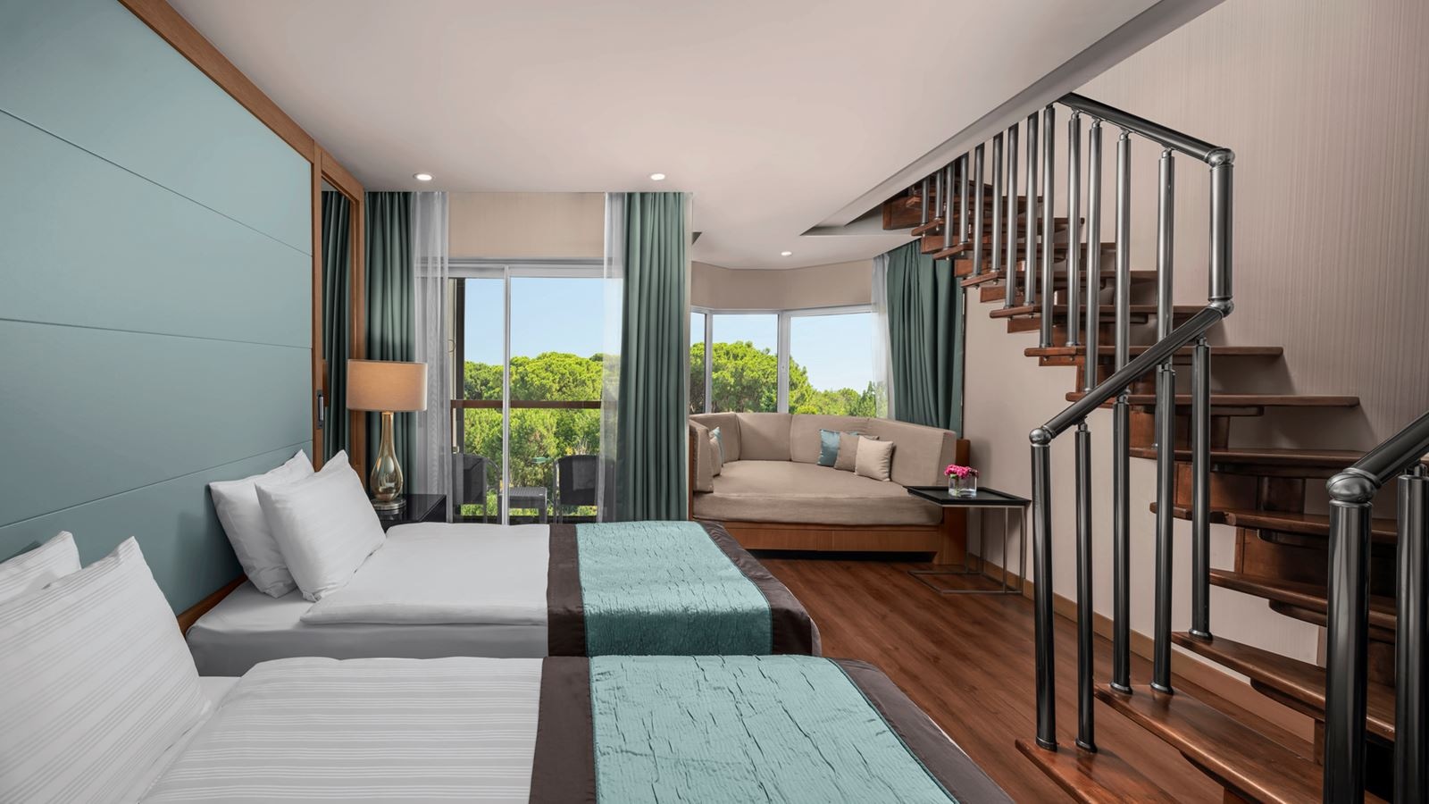 rooms-dublex-family-room