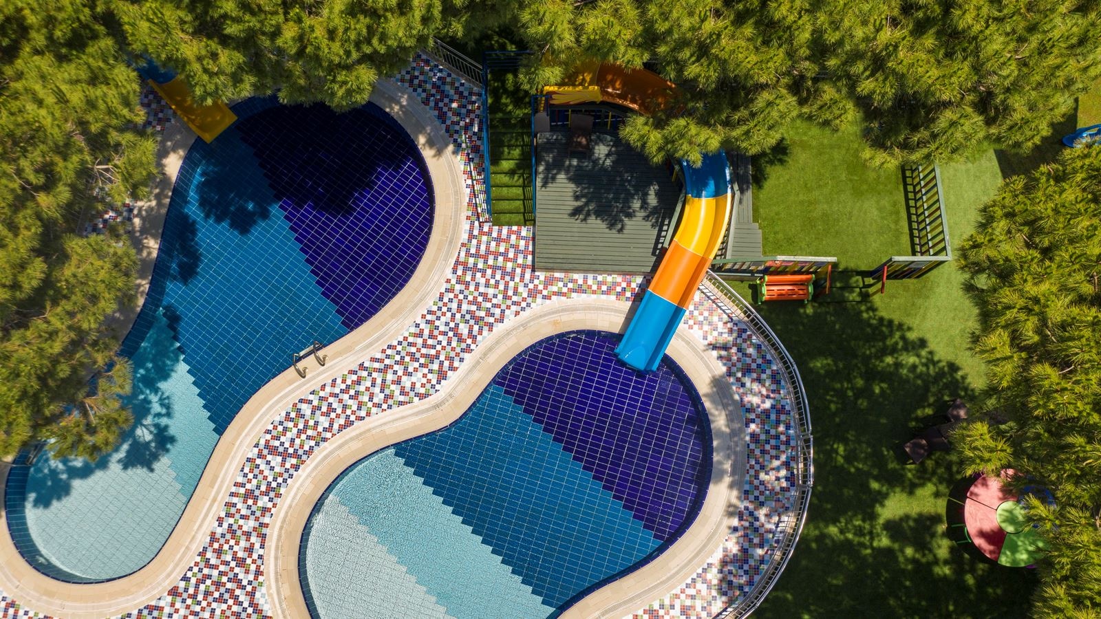 pools-outdoor-childrens-pool