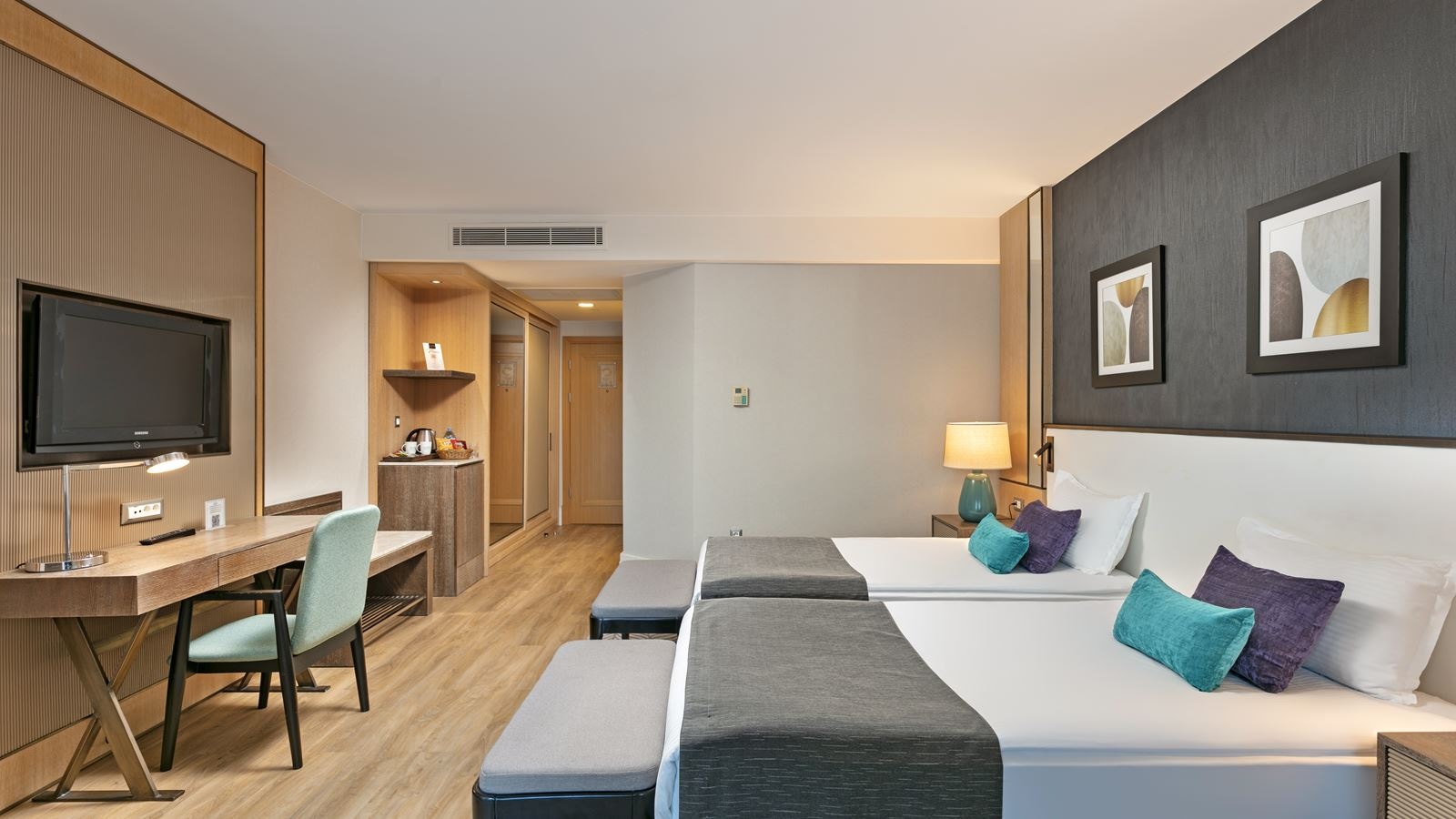 rooms-deluxe-room-sea-side-view