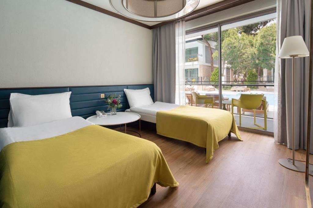 rooms-lagoon-duplex-swimup