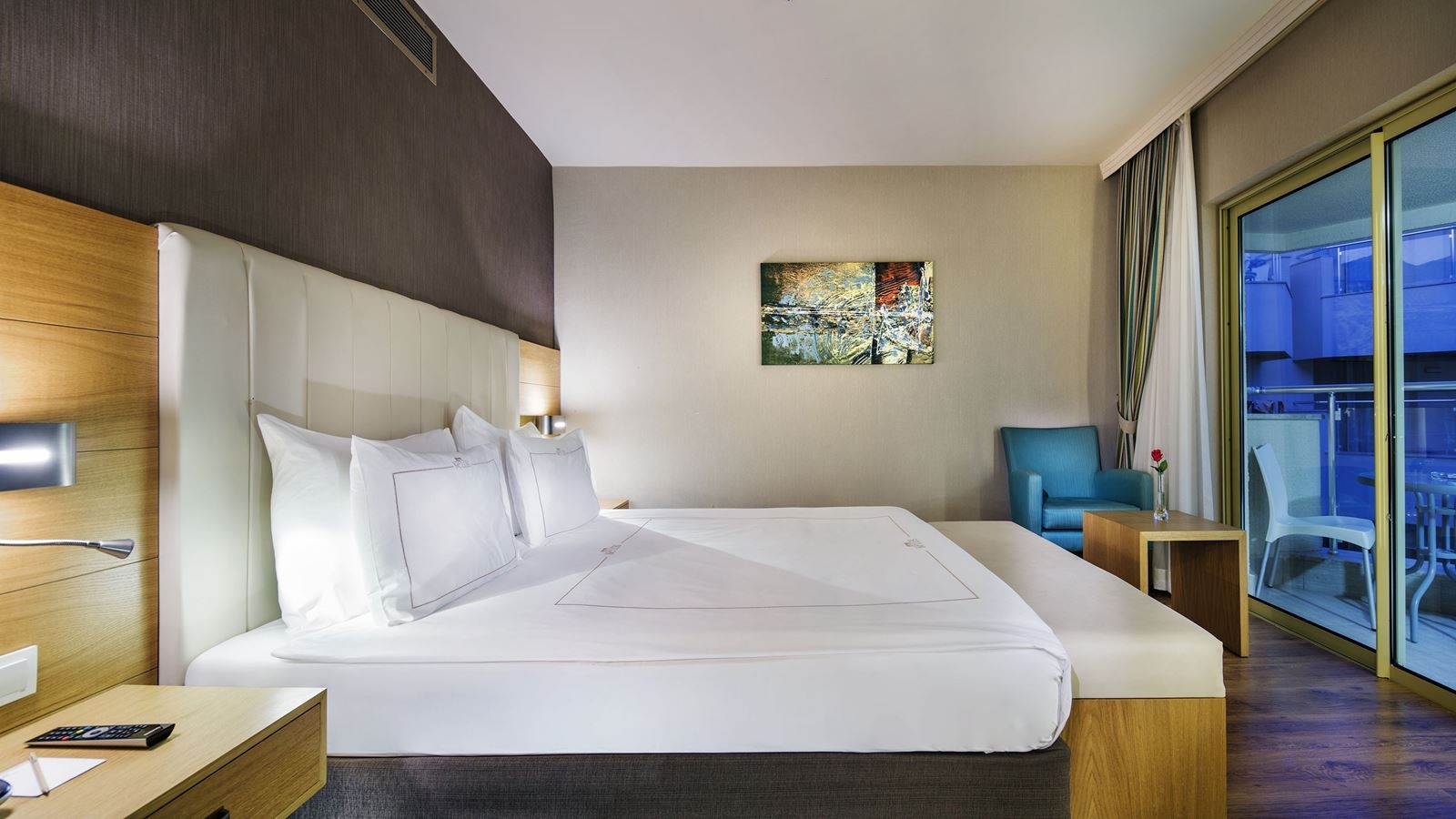 rooms-camelia-family-superior