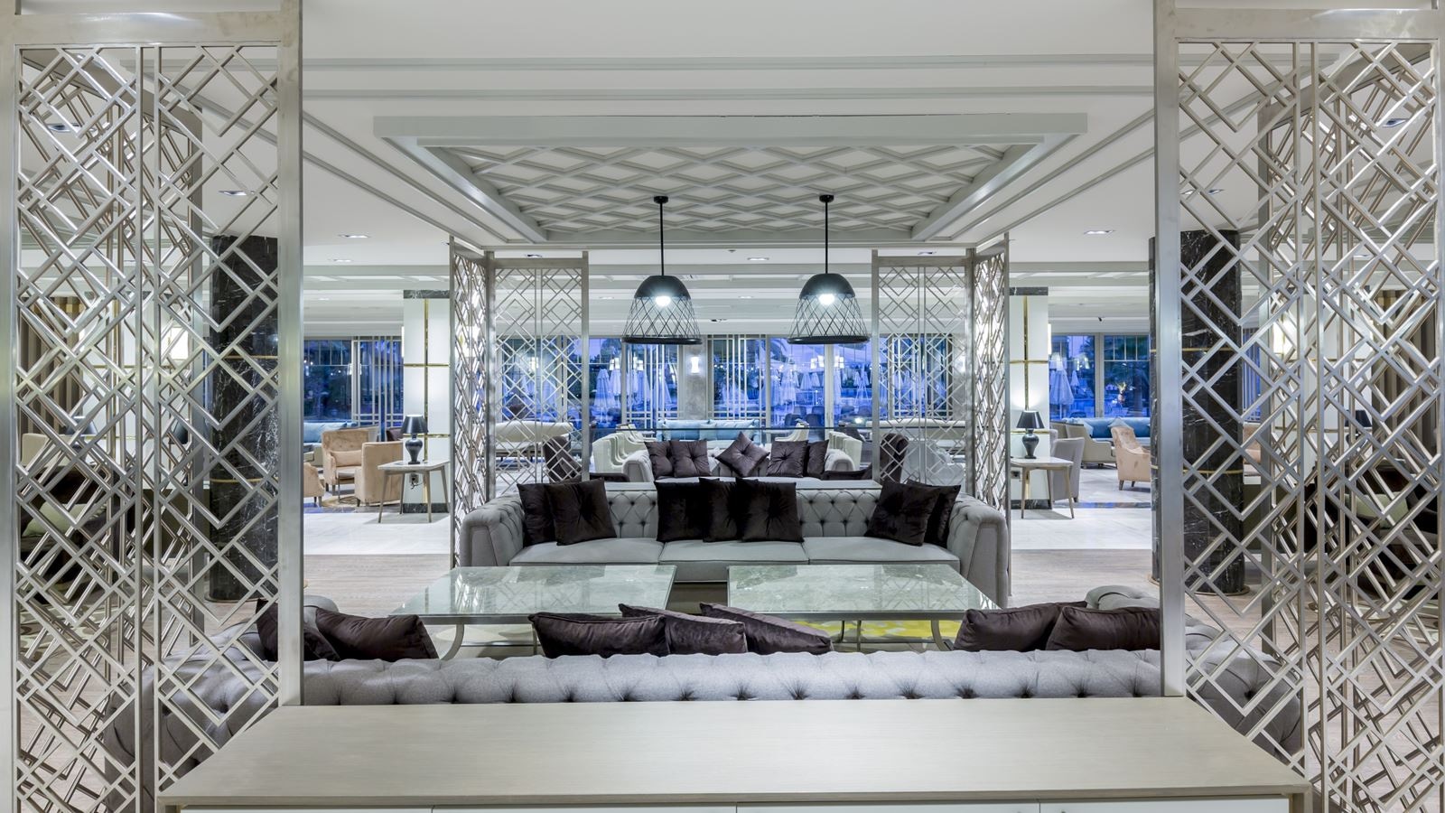 bars-bellis-lounge-bar