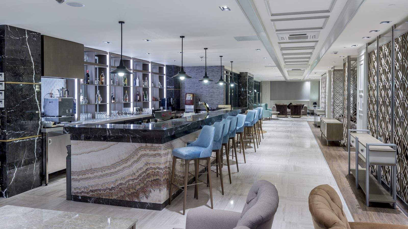 bars-bellis-lounge-bar