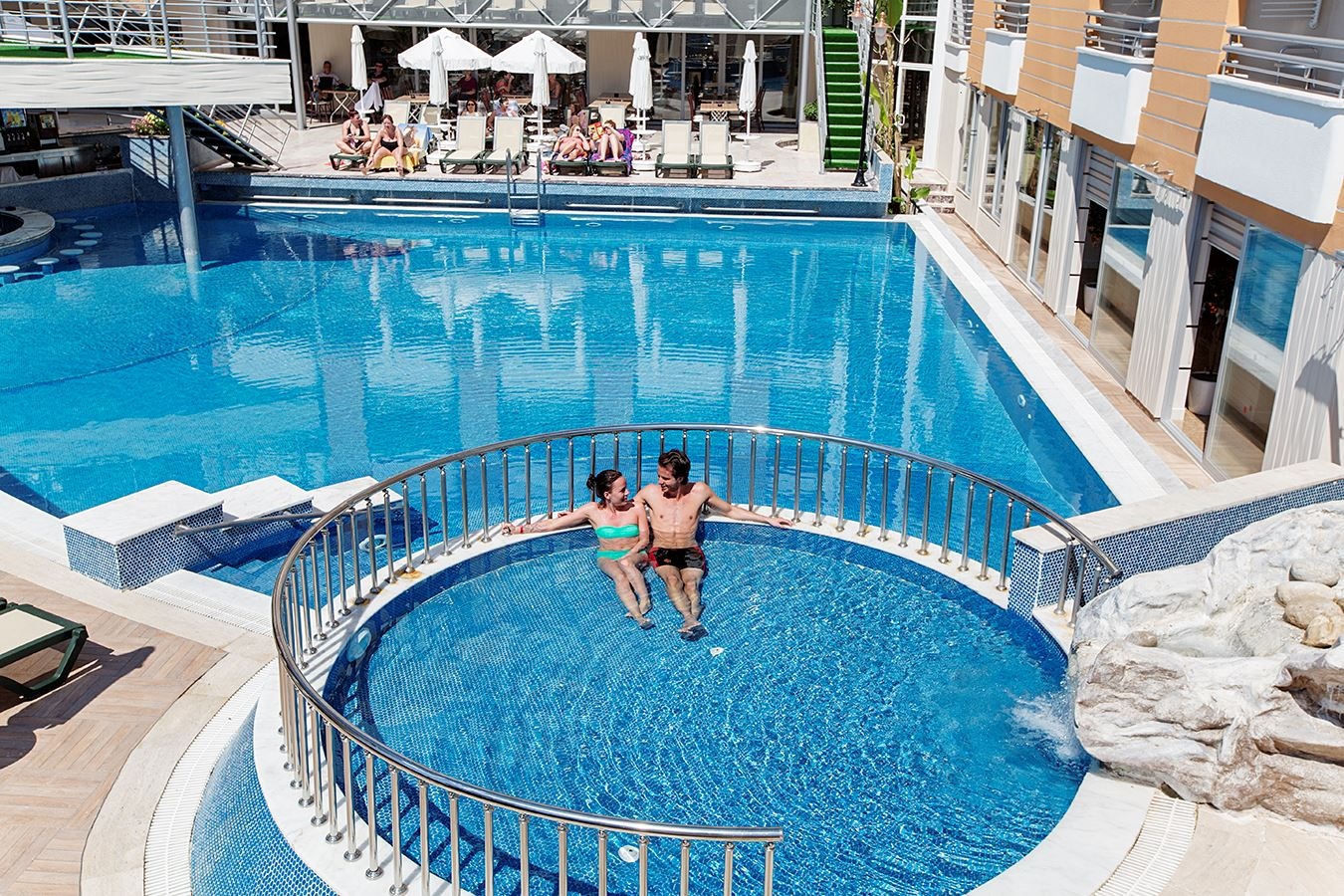 pools-outdoor-childrens-pool