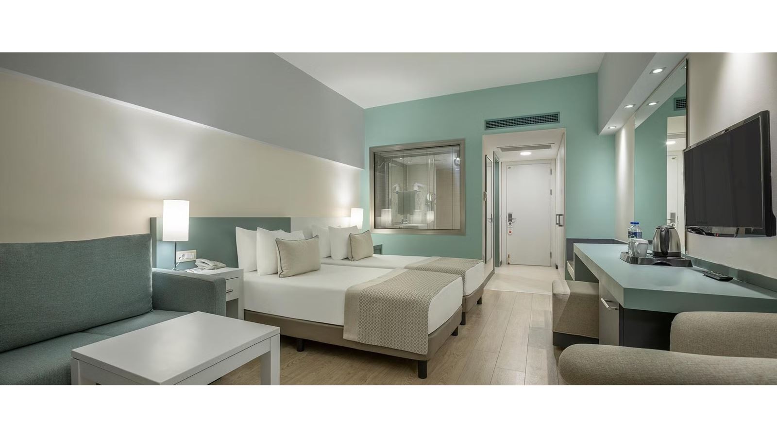 rooms-standard-room-garden-view-with-balcony