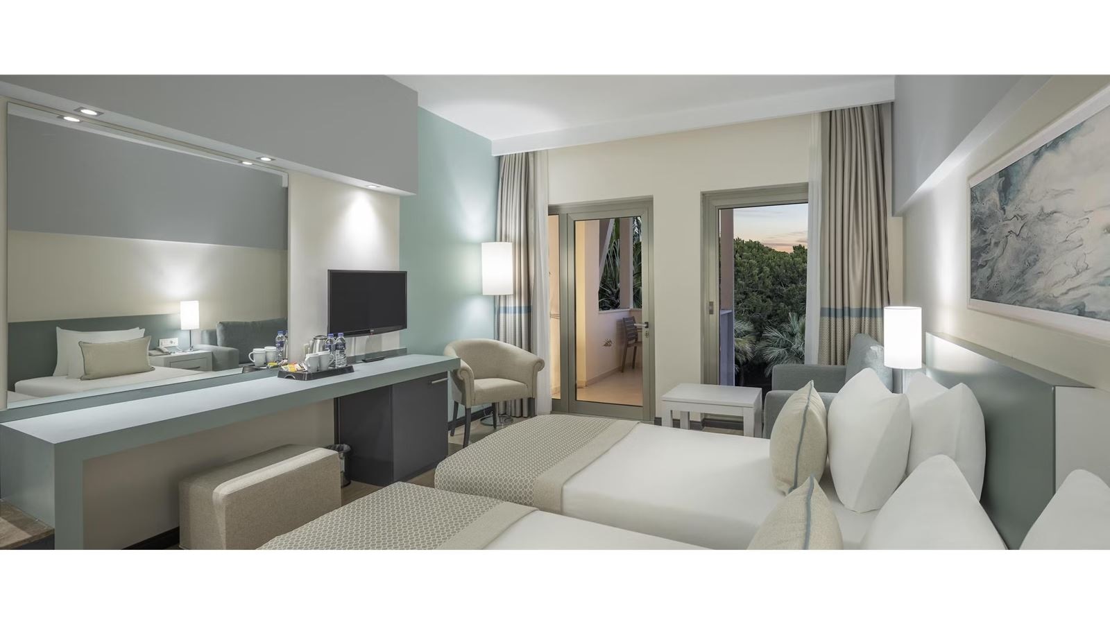 rooms-standard-room-garden-view-with-balcony