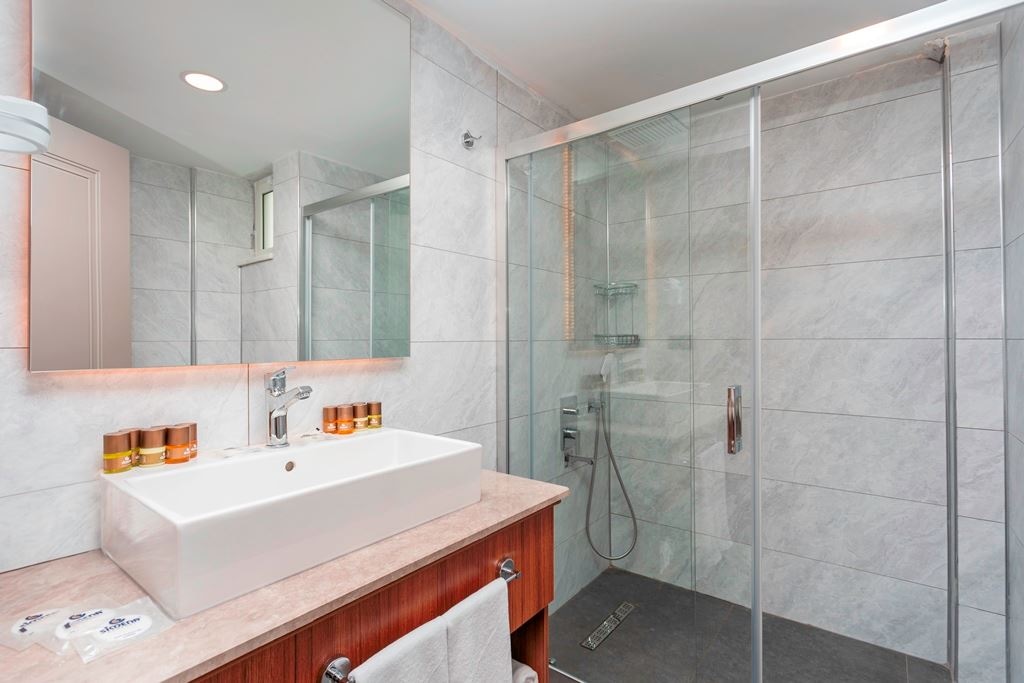 rooms-garden-superior-family-suit