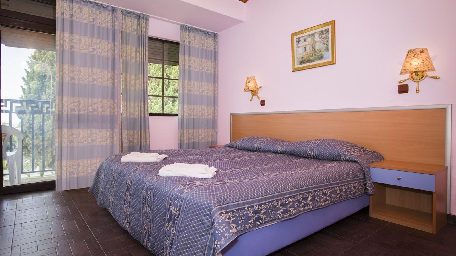 rooms-double-room-second-line