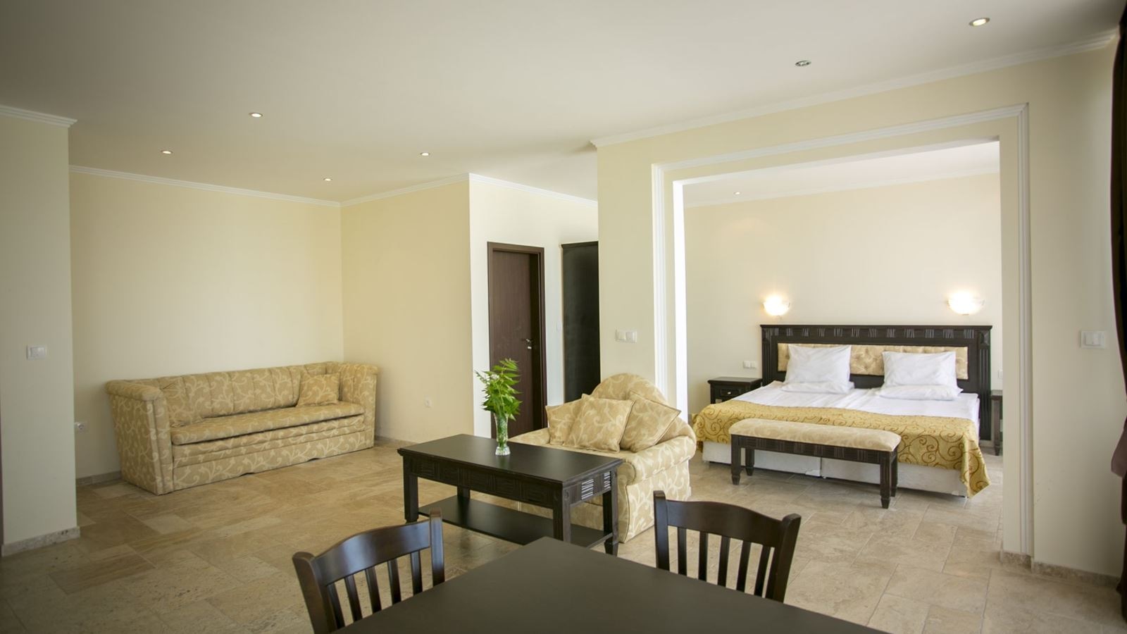 rooms-studio-royal-villas-park-view