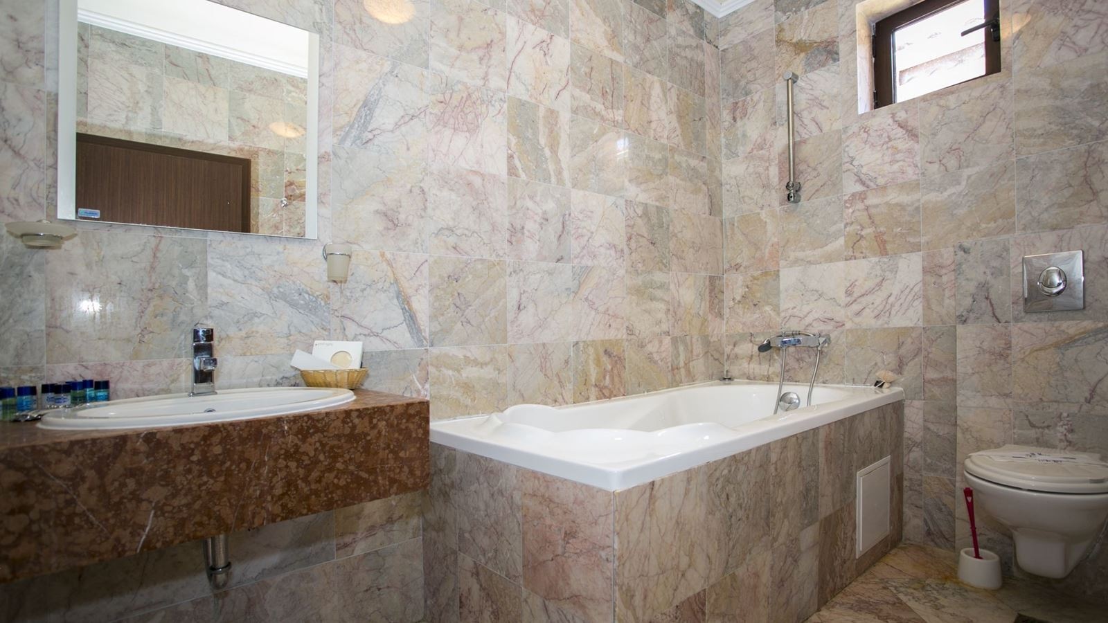 rooms-studio-royal-villas-park-view