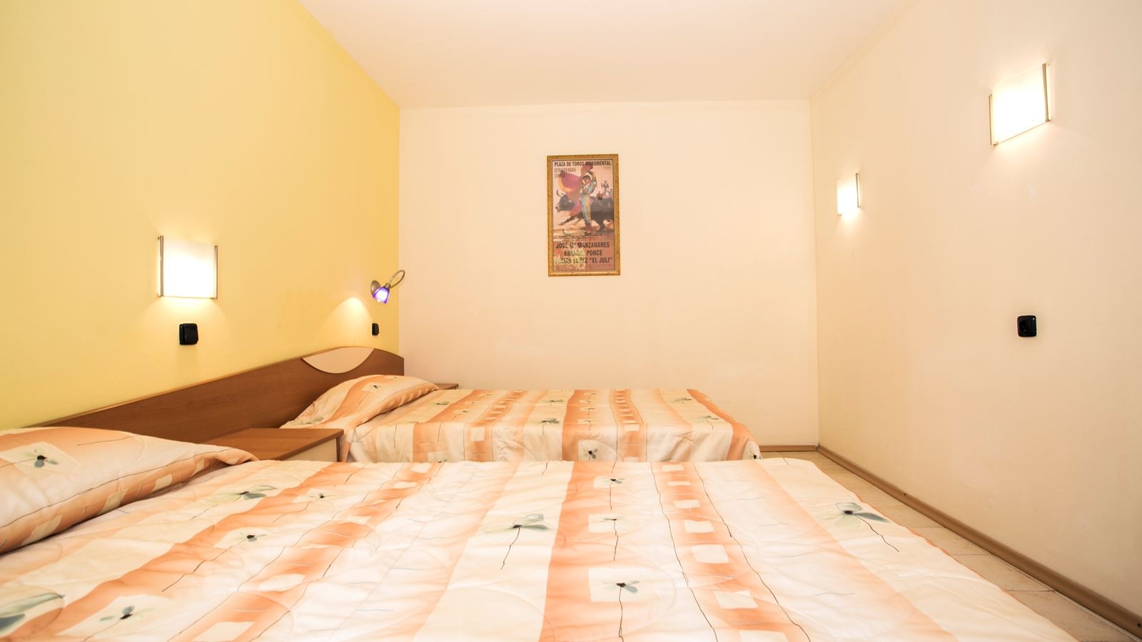 rooms-two-bedroom-apartment-sea-view